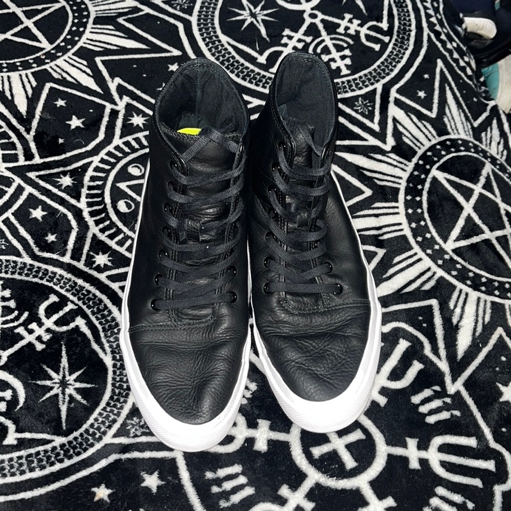Men’s High Top Leather Converse